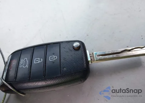 2015 Kia Sedona Lx z USA, uszkodzony, nr VIN KNDMB5C12F6018423